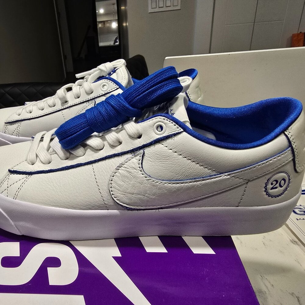 Nike SB Blazer Low Pro GT Premium FZ1300-100 WHITE BLUE MEN'S SIZE 10 NEW